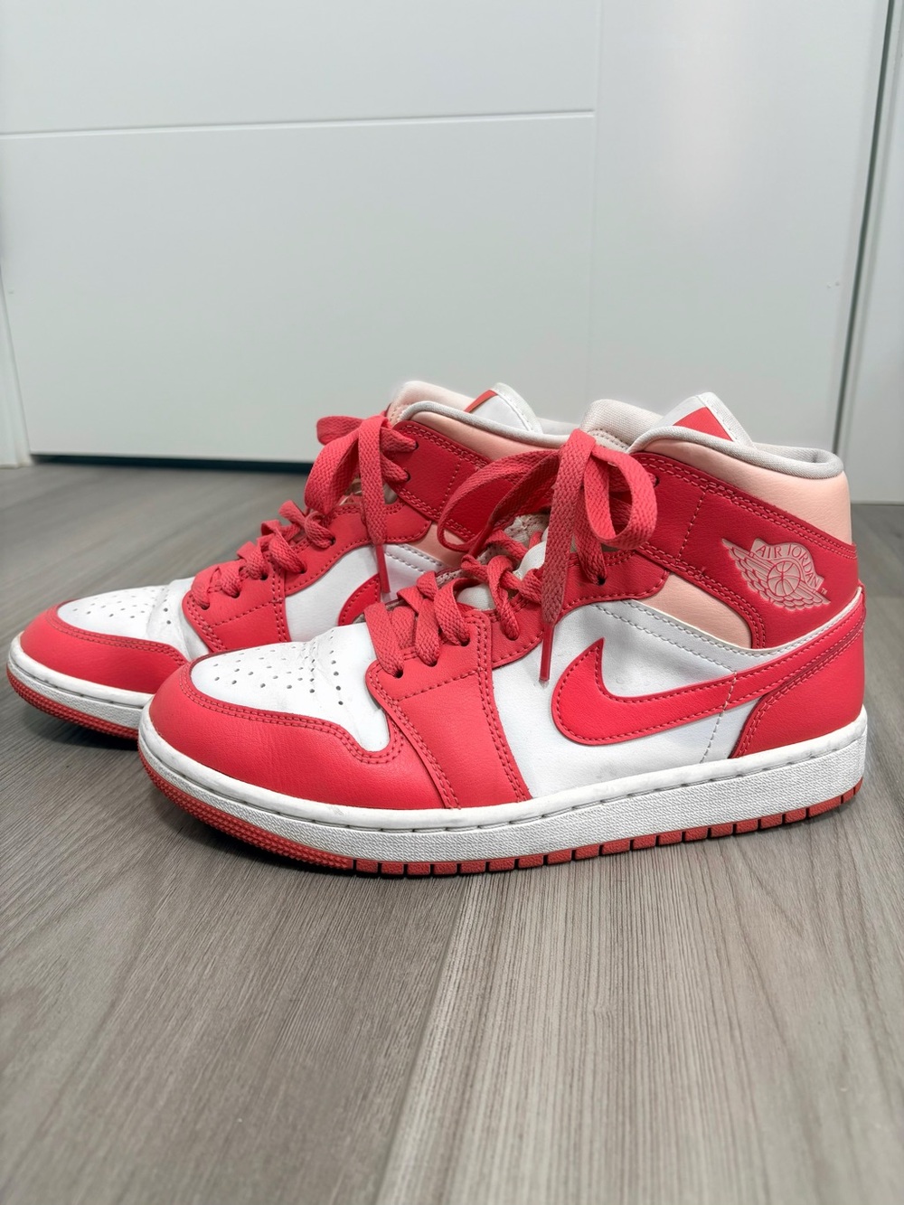 Nike Air Jordan 1 Mid Pink/White High-Top Sneakers